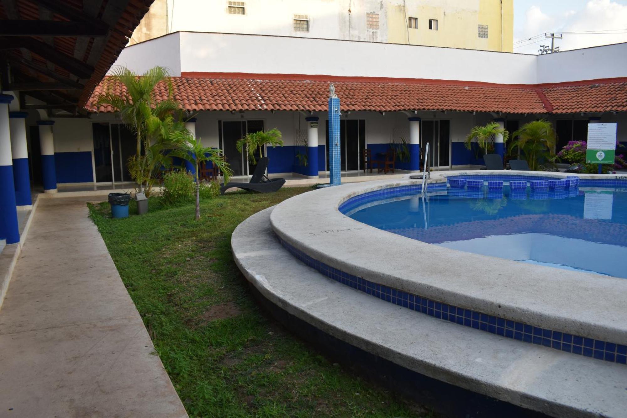 Hotel Plaza Almendros, Isla Mujeres Extérieur photo