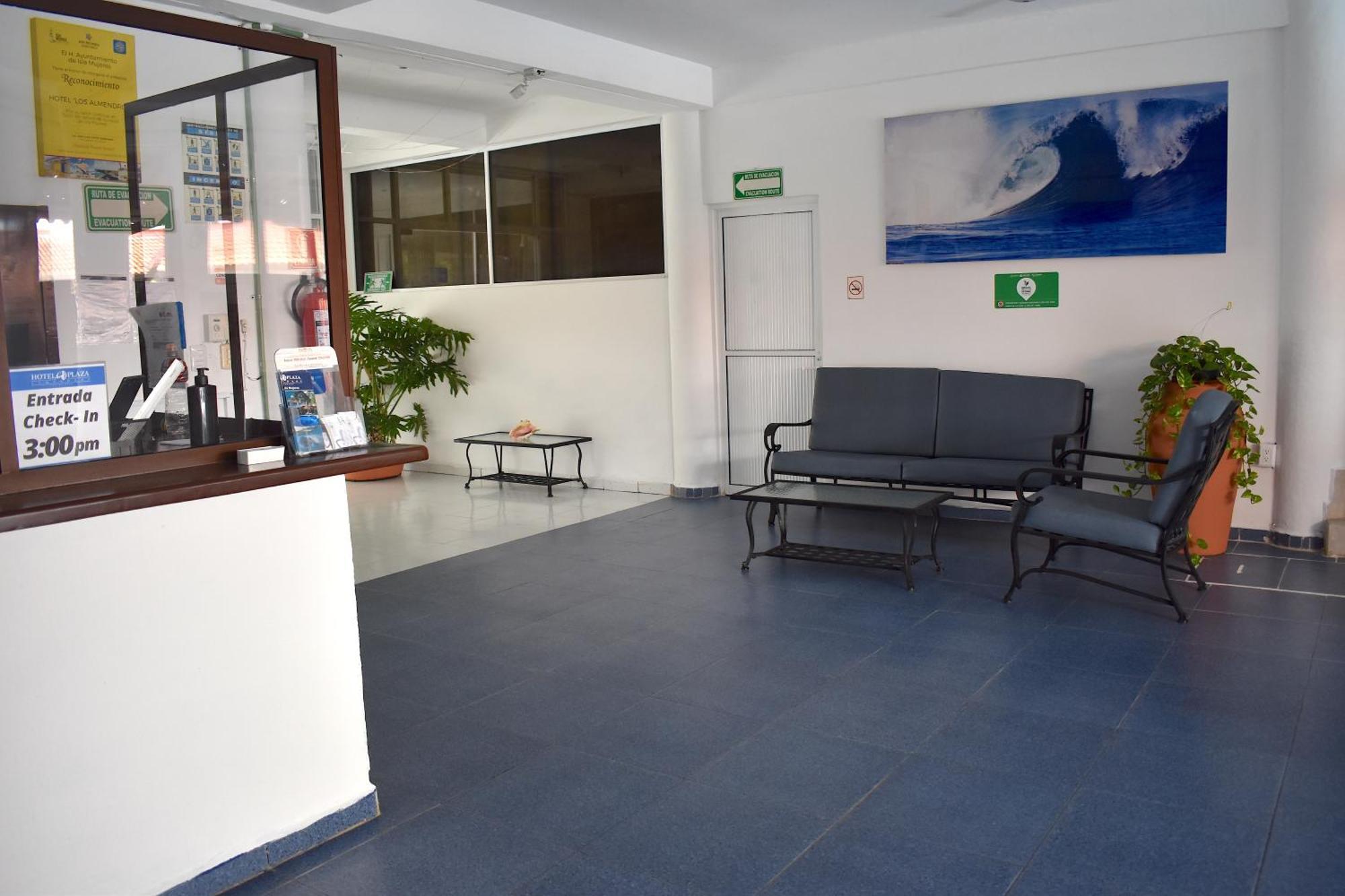Hotel Plaza Almendros, Isla Mujeres Extérieur photo