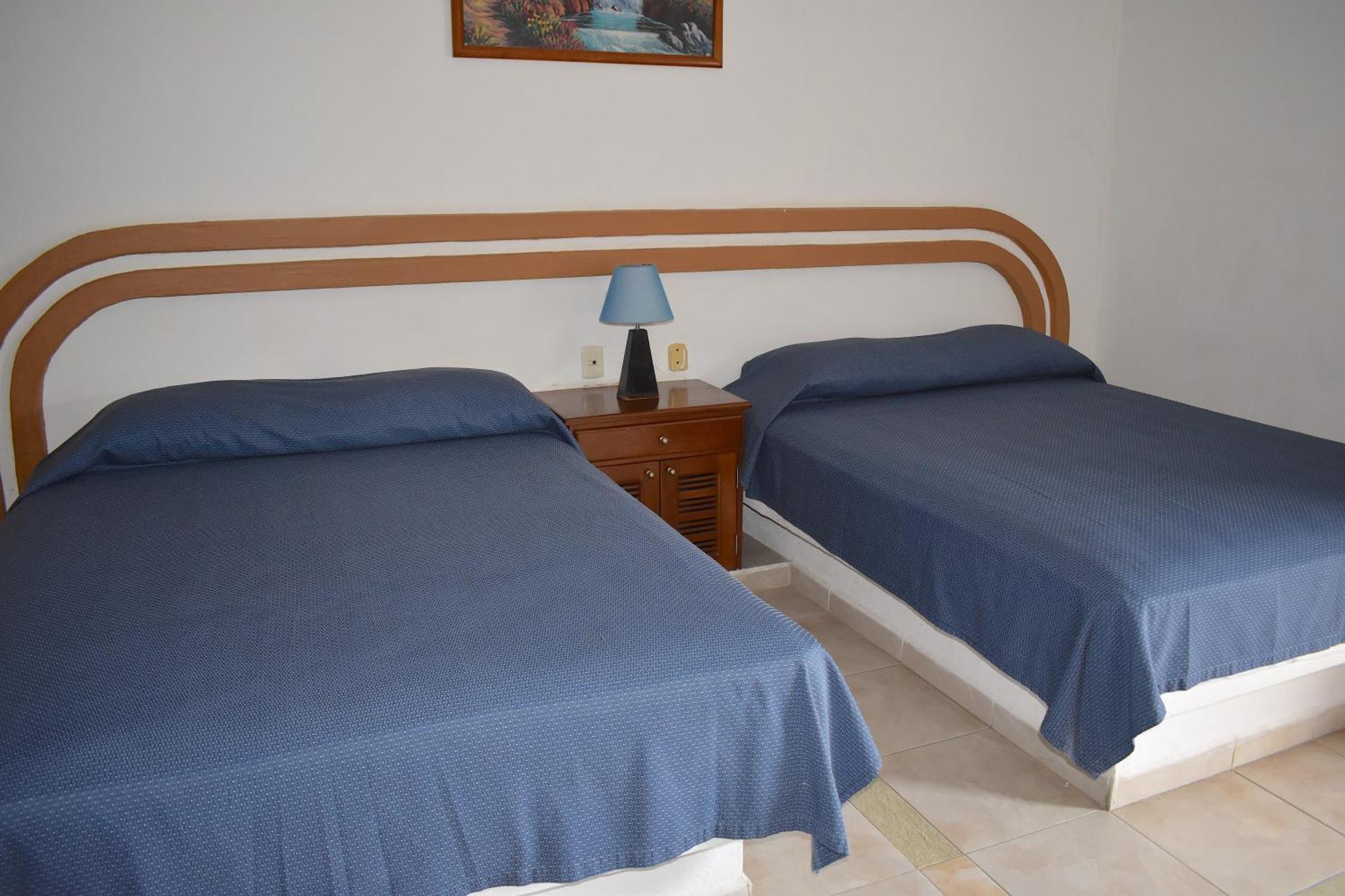 Hotel Plaza Almendros, Isla Mujeres Extérieur photo