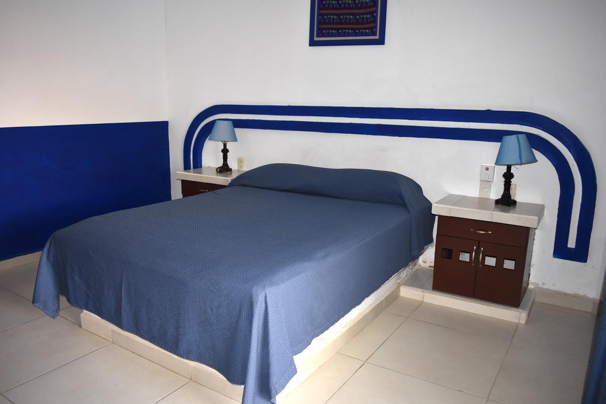 Hotel Plaza Almendros, Isla Mujeres Extérieur photo