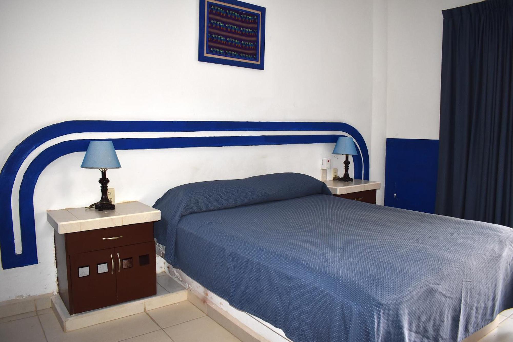 Hotel Plaza Almendros, Isla Mujeres Extérieur photo